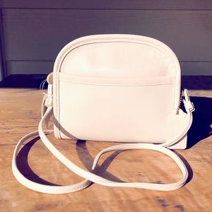 Vintage Coach 9017 Abbie in Putty-NWT Original Price Tag and Booklet